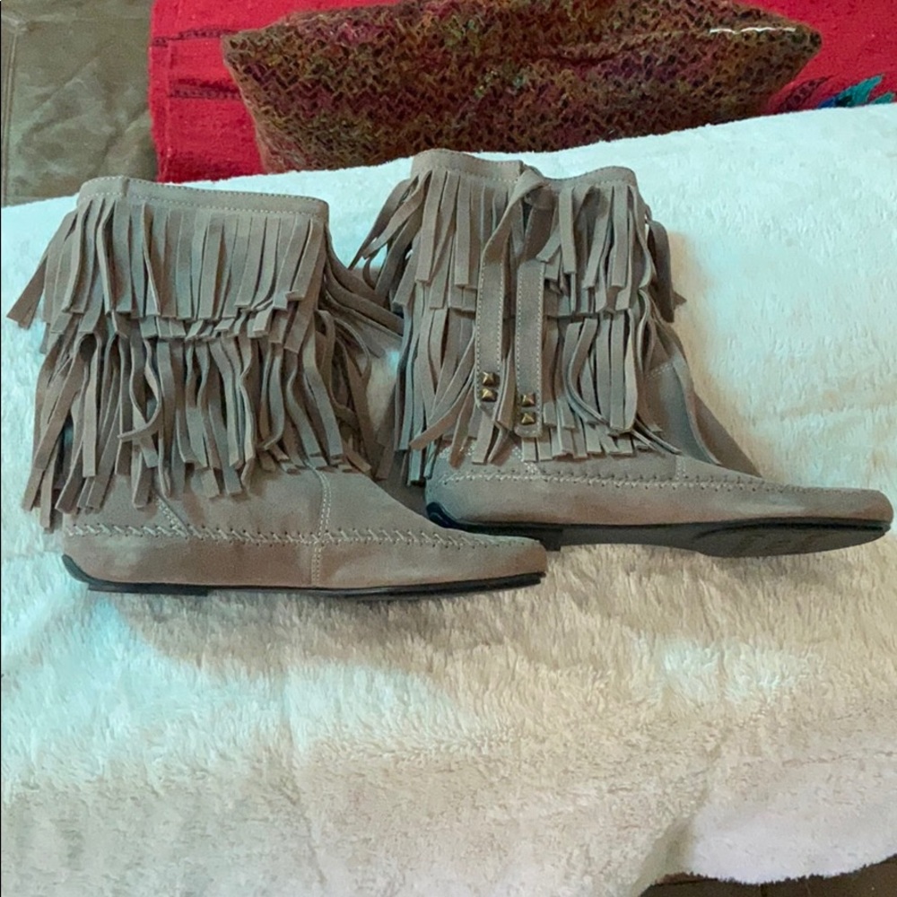 Juicy Couture Tara Fringe Moccasin Boot - Picture 2 of 8